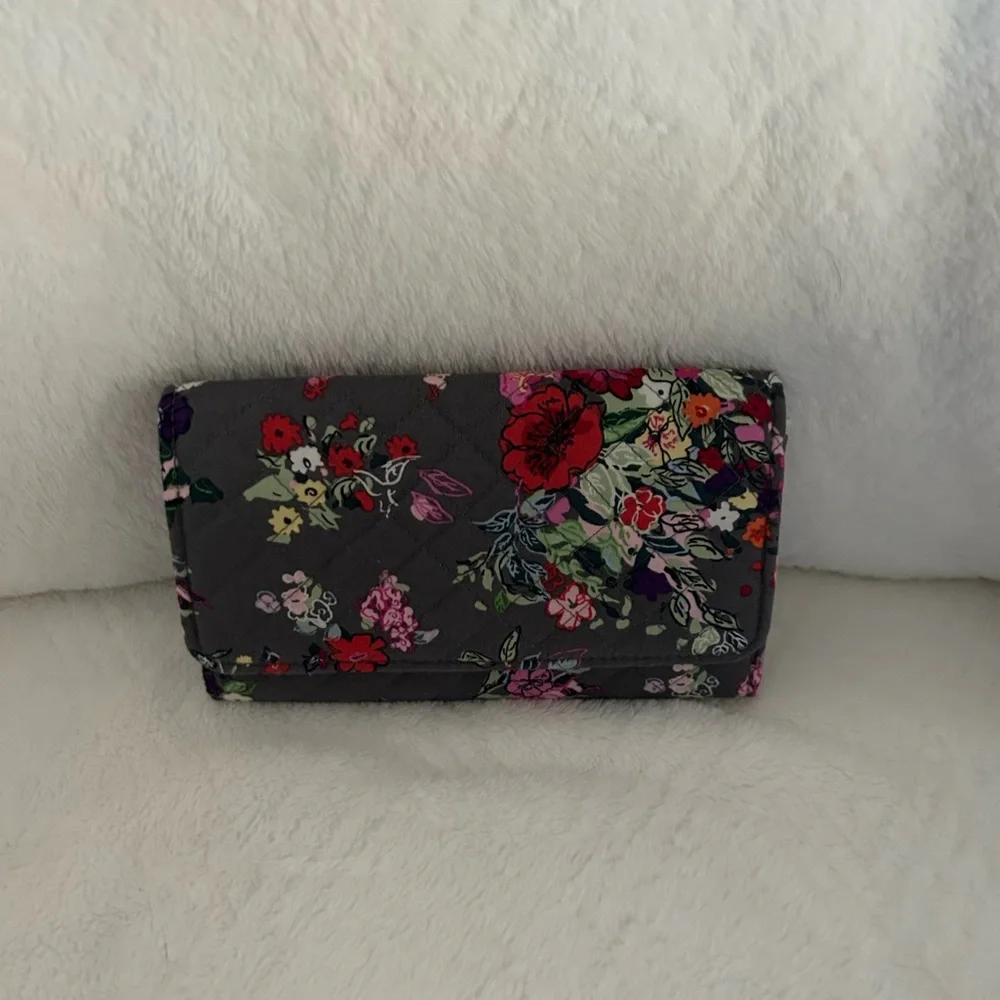 Vera Bradley sling purse 3 pc set - Picture 2 of 5